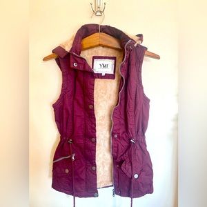 Cozy & Cute Burgundy Vest!